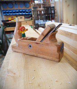 Hobel mit Pumuckl Figur